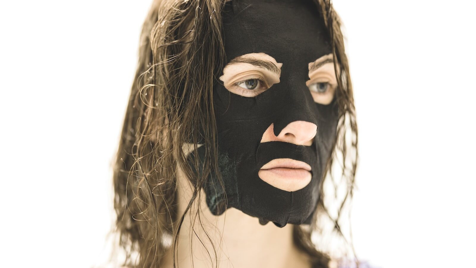 woman with black face mask